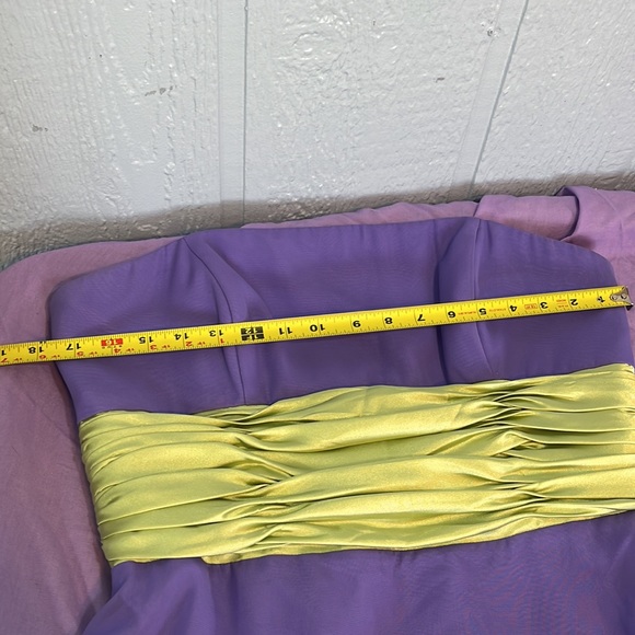 Semi formal dress size 8 - Picture 10 of 10